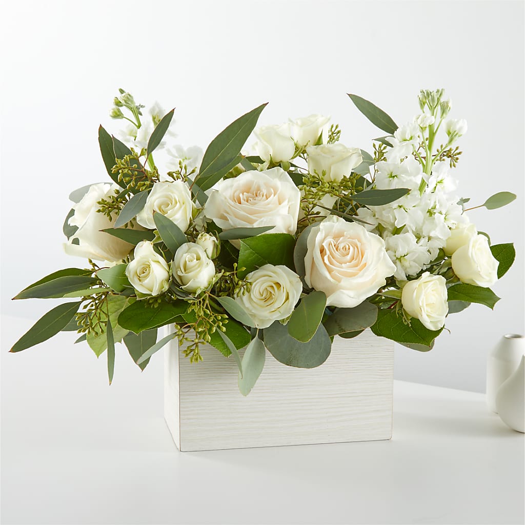 Fresh Linen Box Bouquet – House Of Flowers, Worcester MA