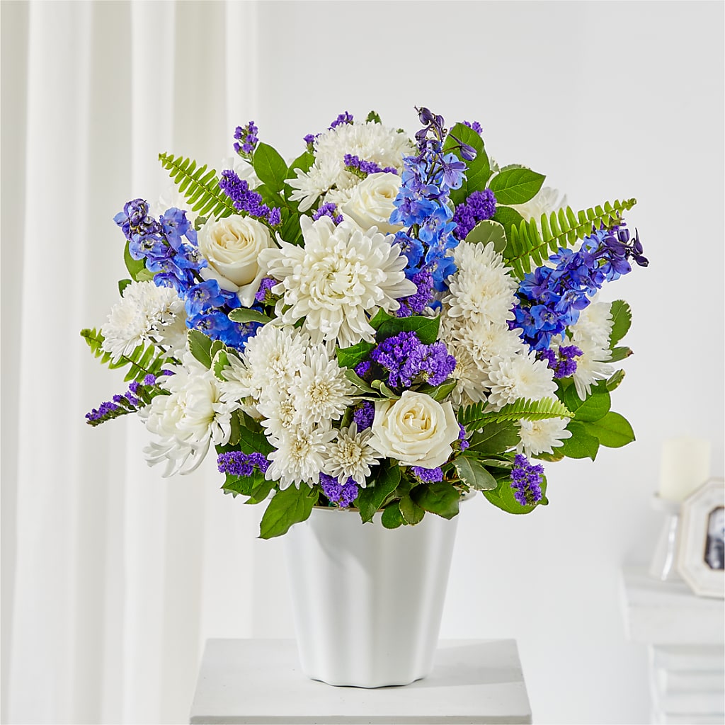 Hold Dear Tabletop Basket – House Of Flowers, Worcester MA
