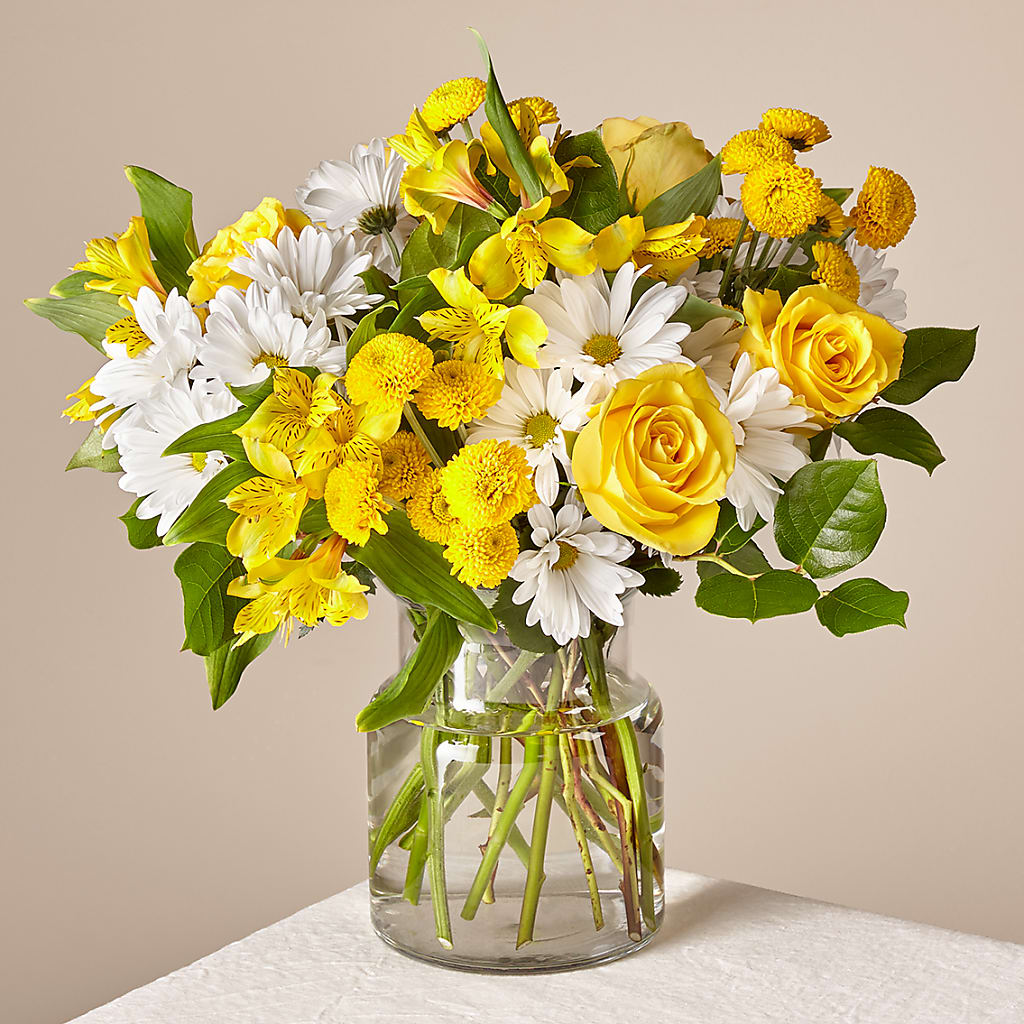 Sunny Sentiments Bouquet – House Of Flowers, Worcester MA