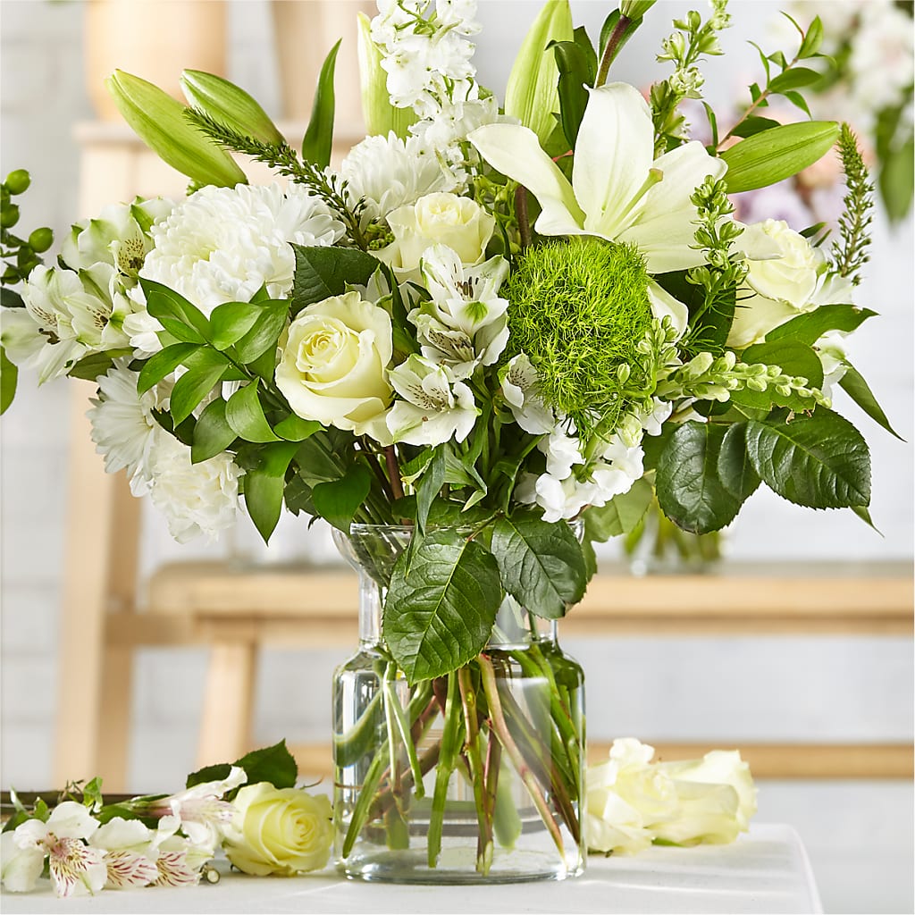 Classic Ivory – A Florist Original – House Of Flowers, Worcester MA