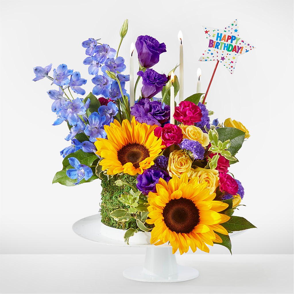 Star of the Day Floral Cake – House Of Flowers, Worcester MA
