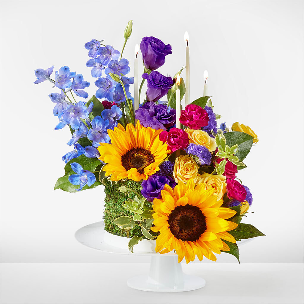Star of the Day Floral Cake – House Of Flowers, Worcester MA