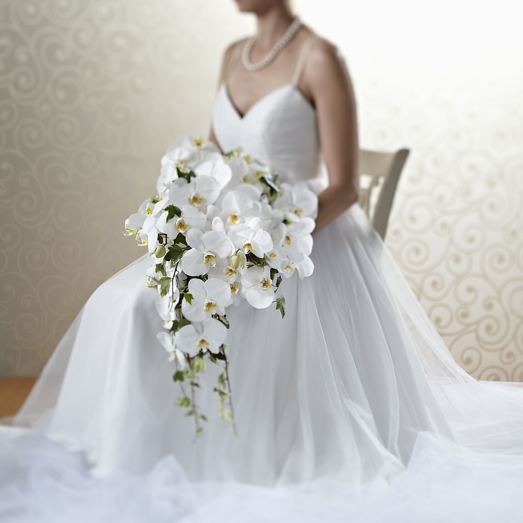 Classic White Bouquet – House Of Flowers, Worcester MA