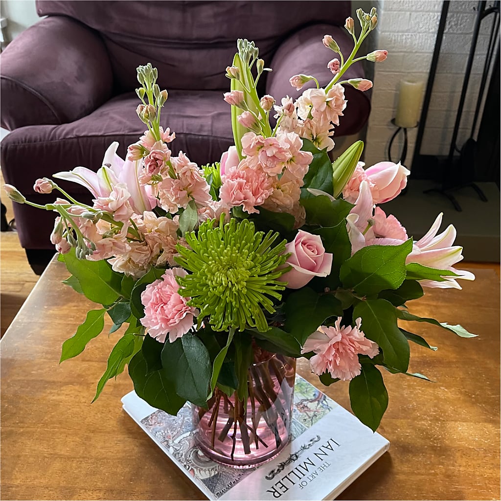 Pretty in Pink Bouquet –  House Of Flowers, Worcester MA