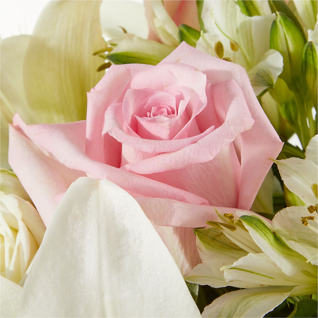 Kindhearted Bouquet –  House Of Flowers, Worcester MA