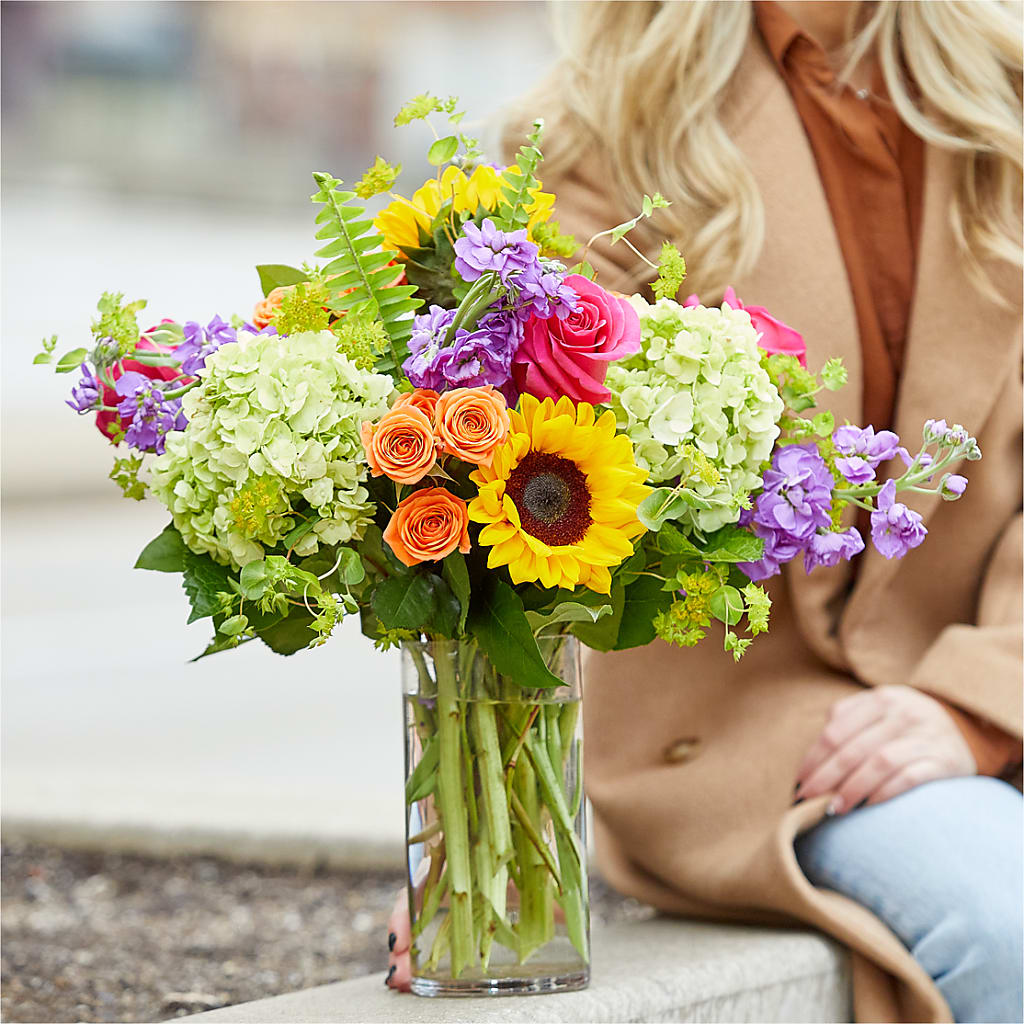 Vibrant Greetings Bouquet –  House Of Flowers, Worcester MA